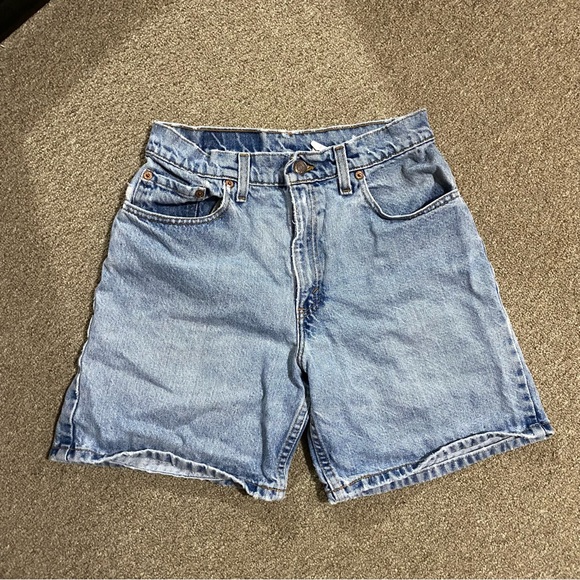 Vintage Levi’s 550 denim shorts - Picture 1 of 4